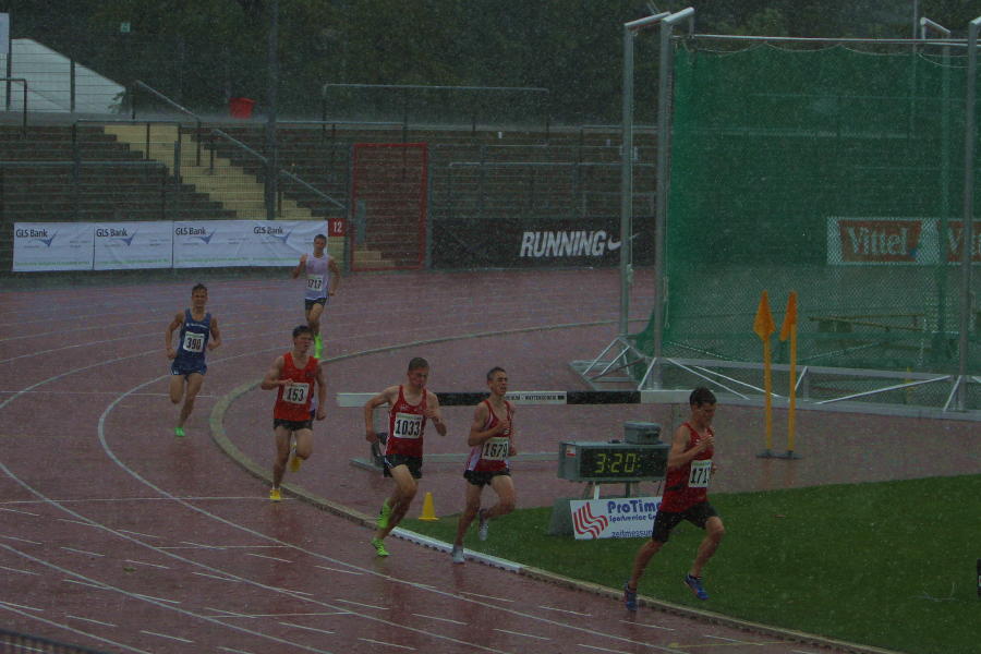 1200 m