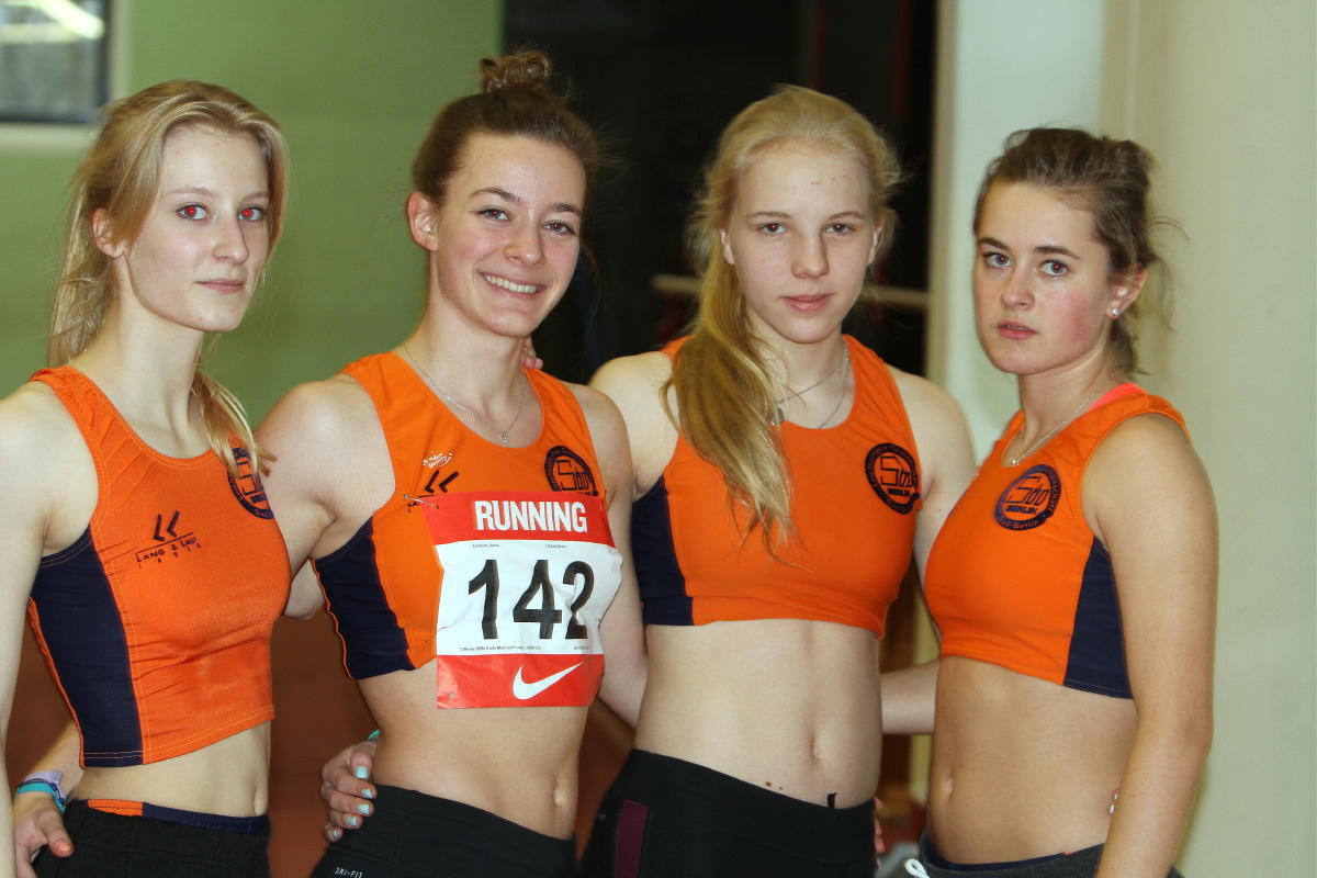 4x200 m WJU20