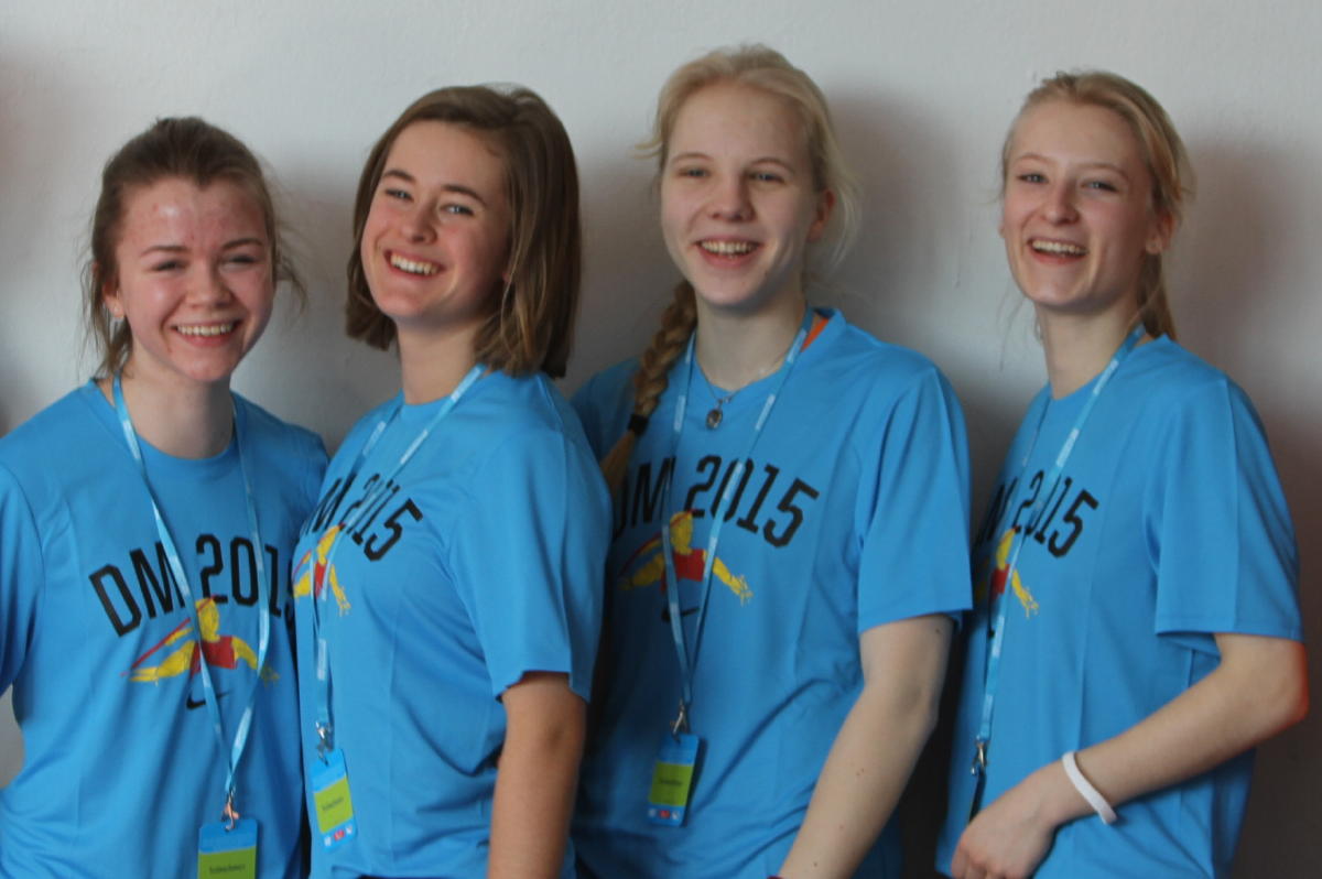 4 x 200 m U18