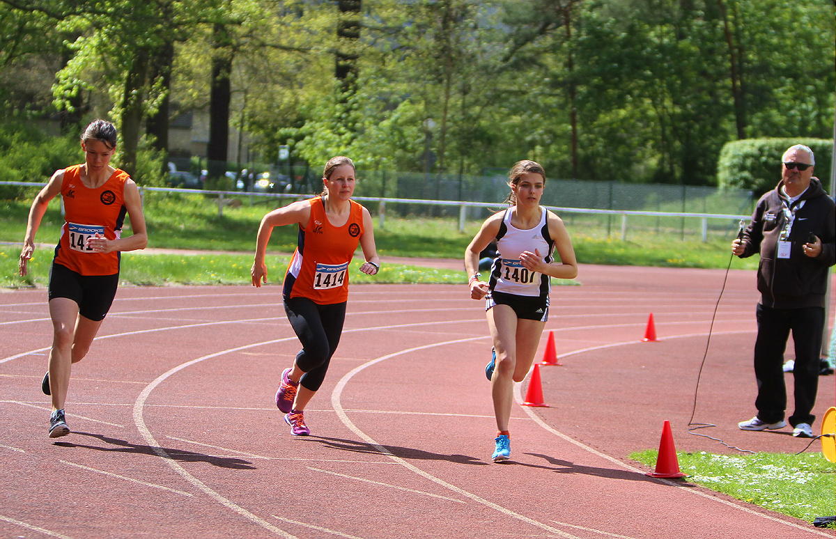 weiblich 1500 m