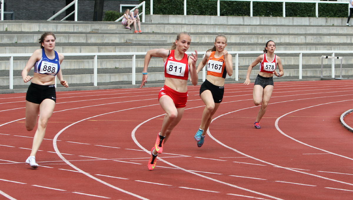 Tari Holz U18