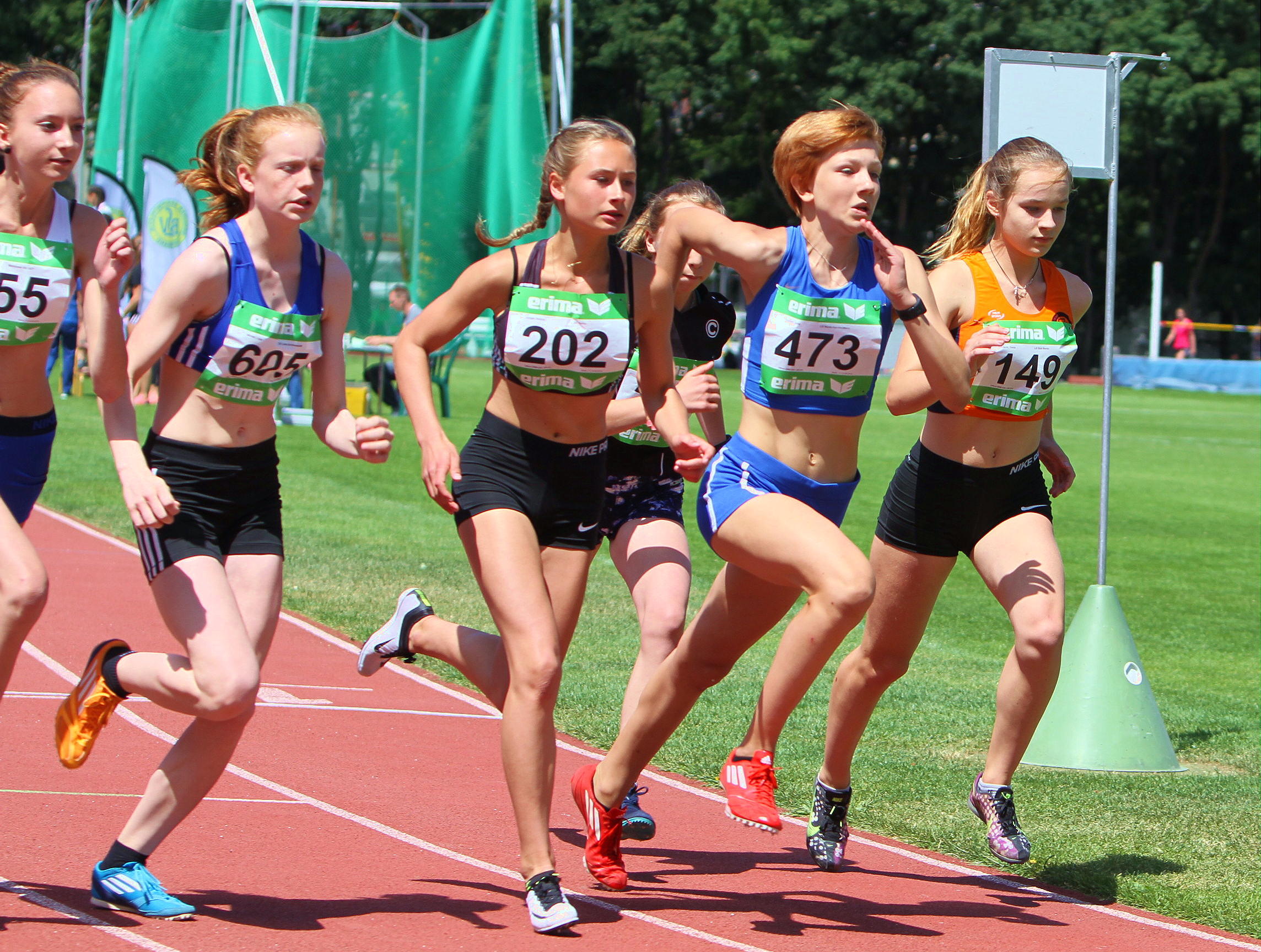 Start 800 m W15