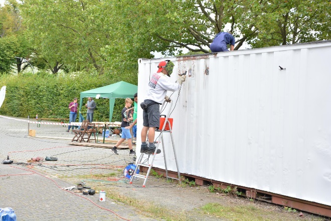 Container