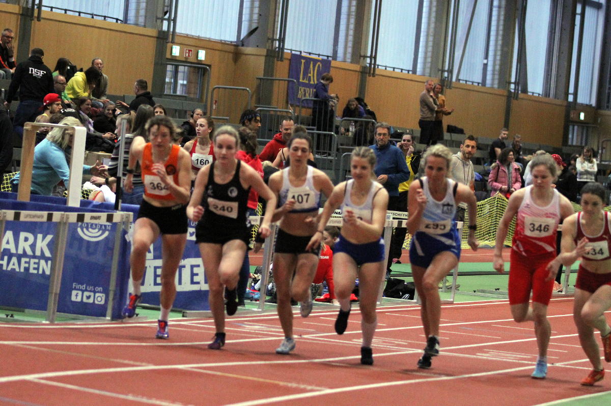 Start 800 Meter Frauen