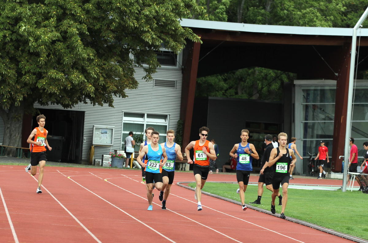 800 m U20 Start