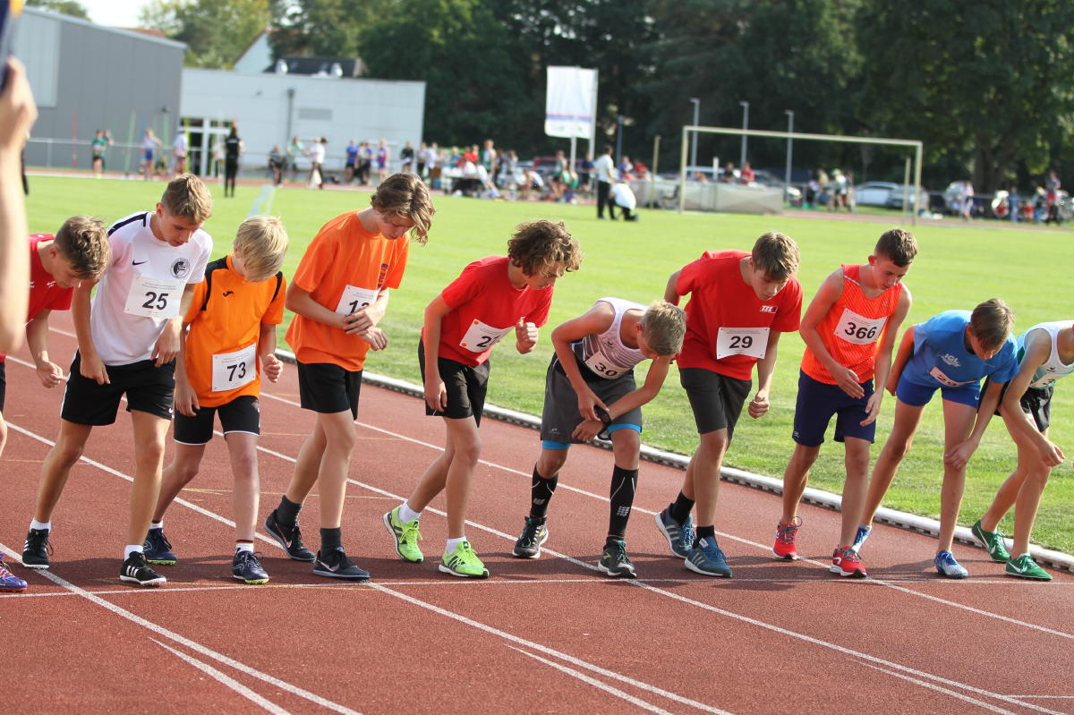 Start zum 3.000 m Lauf