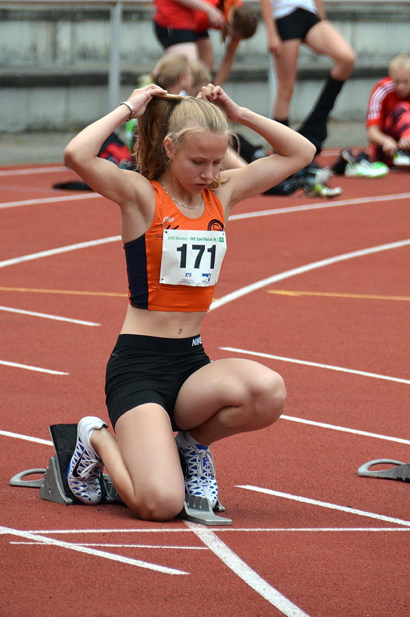 Tari Holz